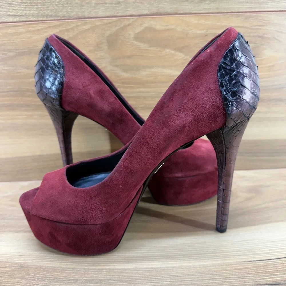 BRIAN ATWOOD Womens 7 Burgundy Suede Peep Toe Pumps Platform Heels Snake Leather